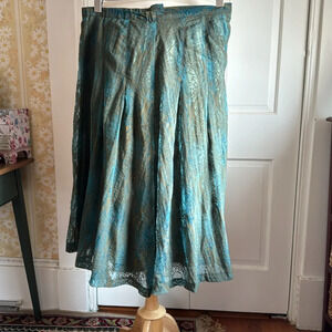 🩱Pretty Coldwater Creek Beautiful ALine Skirt Lace Overlay w/a little Shimmer🩱